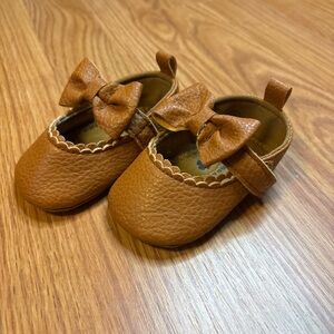 Lucky Brand Tan Baby Shoes with Bow